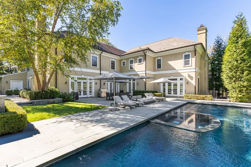 2 Greendale Road, Scarsdale