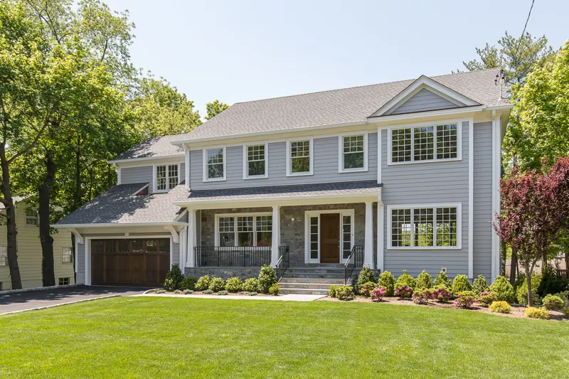 12 Carthage Lane, Scarsdale
