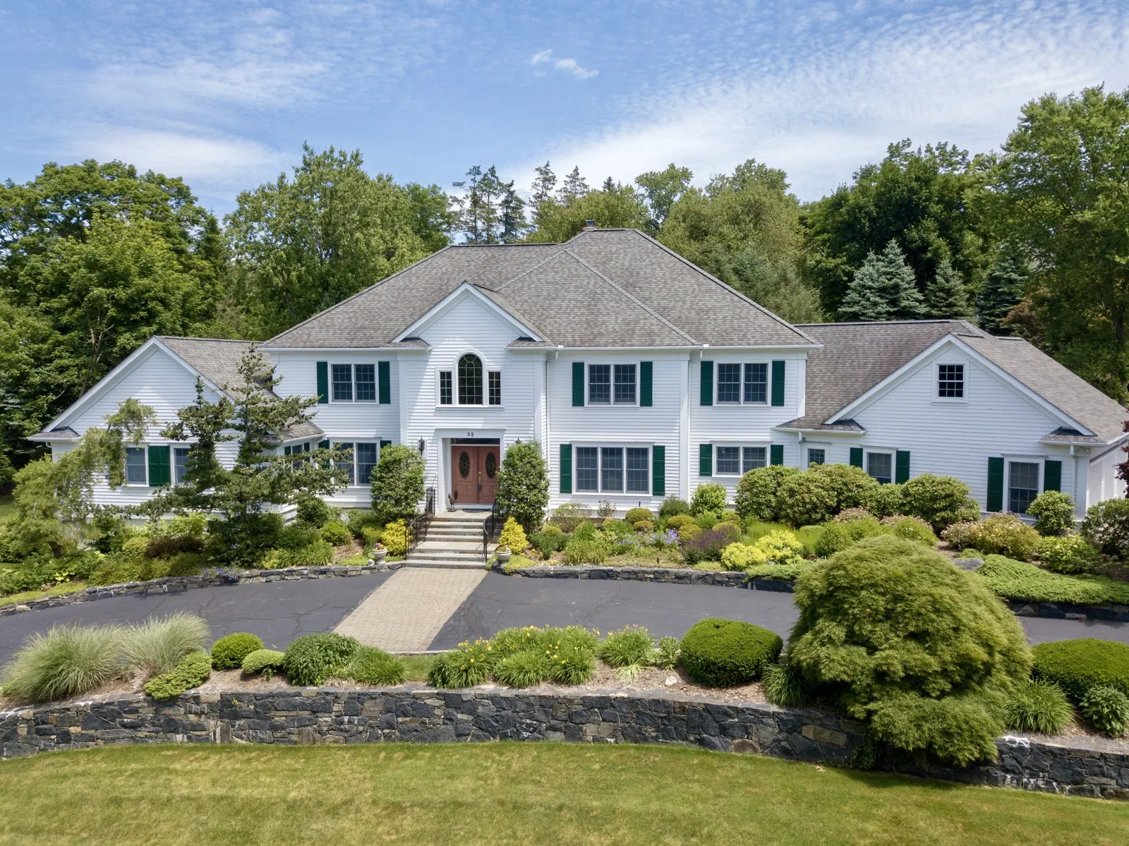 32 Cooper Road, Scarsdale