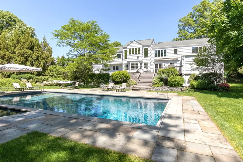 8 Westview Lane, Scarsdale